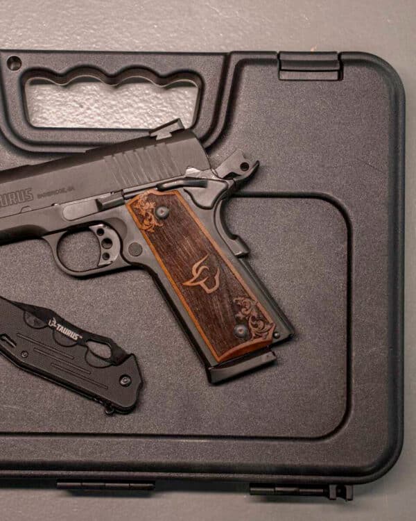 PLAQUETTES BOIS PT1911 FLOWER LOGO TAURUS – Image 2