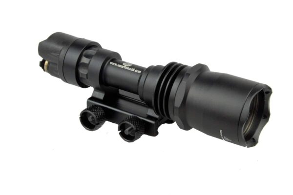 LAMPE TACTIQUE M951 (SANS SWITCH)